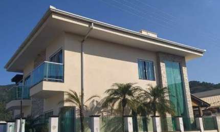 Linda Casa Alto Padrão em Balneário Camboriú no bairro Nova Esperança