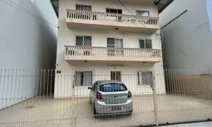 Apartamento no Centro de Balneário Camboriú com 01 dormitório