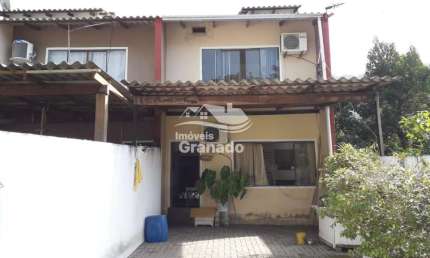 Sobrado à venda, NAÇÕES, BALNEARIO CAMBORIU - SC com 03 Dormitórios
