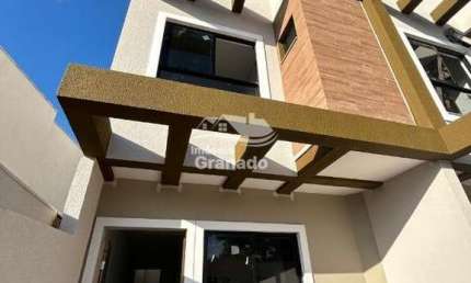 Sobrado à venda, PEREQUE, PORTO BELO - SC com 02 Suítes