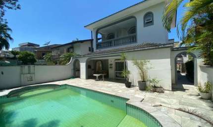 Casa com 4 quartos para alugar na Passeio dos Coqueiros, 226, Riviera de São Lourenço, Bertioga por R$ 16.000