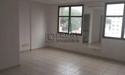 Sala comercial para alugar na Ponta dos Três Irmãos, 201, Vila Fátima, São Paulo por R$ 2.600
