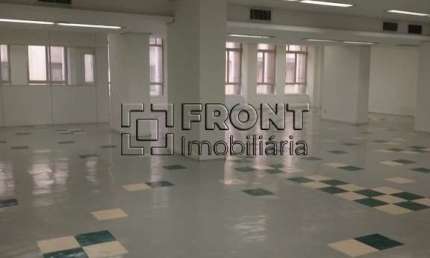 Ponto comercial para alugar na Rua Quinze de Novembro, 228, Centro, São Paulo por R$ 12.000