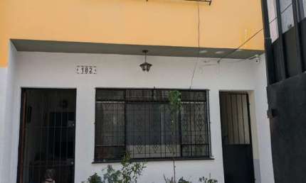 Casa com 3 quartos à venda na Rua Caetano José Batista, 0182, Jardim das Acacias, São Paulo por R$ 800.000