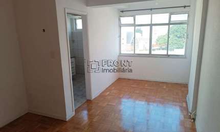 Apartamento com 1 quarto à venda na Rua Vitorino Carmilo, 425, Barra Funda, São Paulo por R$ 300.000