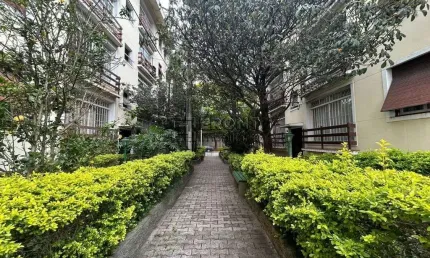 Apartamento com 3 quartos para alugar na Avenida Jurubatuba, 374, Brooklin, São Paulo por R$ 1.956