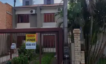 Casa com 2 quartos à venda no Hípica, Porto Alegre  por R$ 430.000