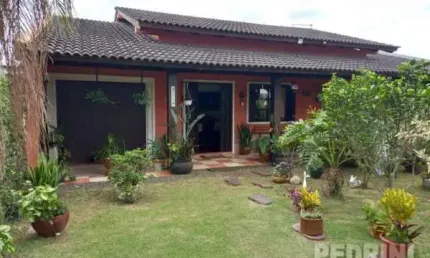 Casa com 2 quartos à venda na Zona Nova, Tramandaí  por R$ 550.000