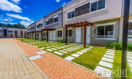 Casa em condomínio fechado com 2 quartos à venda no Campo Novo, Porto Alegre  por R$ 299.900
