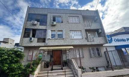 Apartamento com 2 quartos para alugar em Petrópolis, Porto Alegre  por R$ 1.500