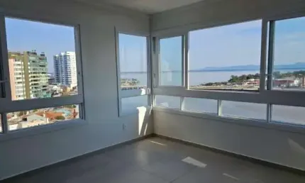 Apartamento com 3 quartos à venda na Barra, Tramandaí  por R$ 954.000