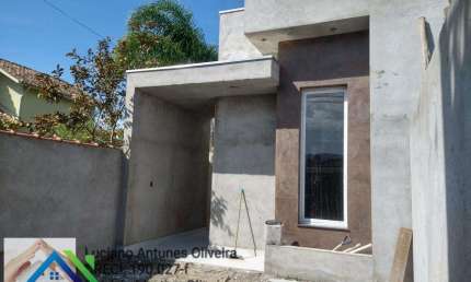 Casa nova à venda na praia, com 2 quartos em Caraguatatuba-SP