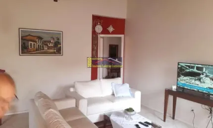 Casa à venda em valinhos sp, na região do shopping valinhos r$ 750mil (aceita financiamento ou consórcio)