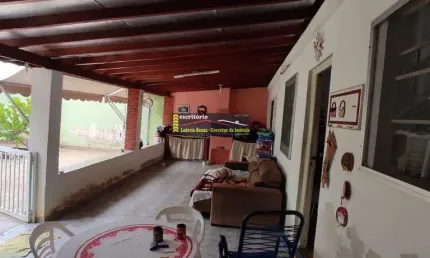 Casa a Venda no bairro Vila São Sebastião, Valinhos / SP - 2 dorms., 1 vaga - R$ 499.900,00