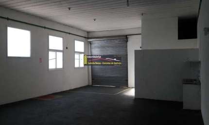 Galpão para Locação - Excelente localização em Valinhos / SP. R$ 2.900,00 - 2 Vagas de garagem. 