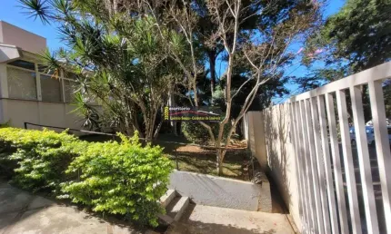 Casa Bolsão Segurança Locação em Valinhos SP, - 3 suites, Piscina R$ 8.000,00 o pacote (Taxas Inclusas) Região Nobre