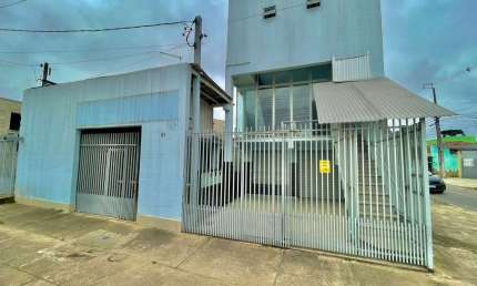 Casa com 3 quartos à venda na Rua Juarez Távora, 21, Tatuquara, Curitiba por R$ 500.000