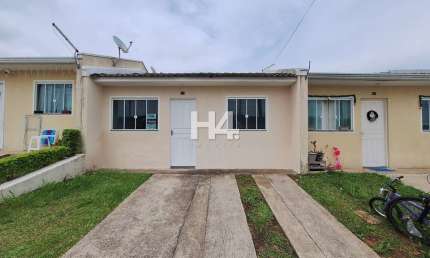 Casa em condomínio fechado com 2 quartos à venda na Rua Arapongas, 1528, Capela Velha, Araucária, 32 m2 por R$ 174.000