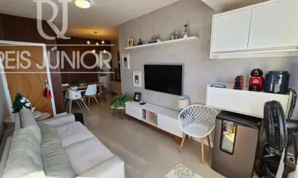 Amplo e decorado apartamento 2/4 com dependências em matatu.