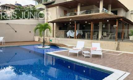Excelente casa, 5 suítes, piscina e 1000 m² de terreno.