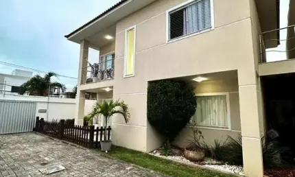 Casa em condomínio fechado com 4 quartos à venda na Rua Ana C B Dias, 100, Buraquinho, Lauro de Freitas