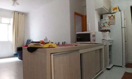 1 dormitório reformado em rua requisitada e na quadra da pra