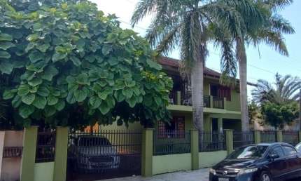 Casa em condomínio fechado com 3 quartos à venda na Avenida Nereu Ramos, 105, Armação, Penha