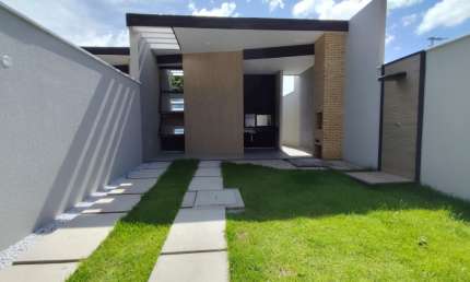 Casa à venda na Rua Francisco Alves Ribeiro, 350, Messejana, Fortaleza