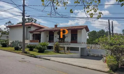 Casa à Venda no Condomínio Estância Marambaia em Vinhedo/SP
