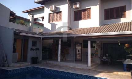 Casa à venda no bairro Jardim Novo Horizonte, em Valinhos - SP
