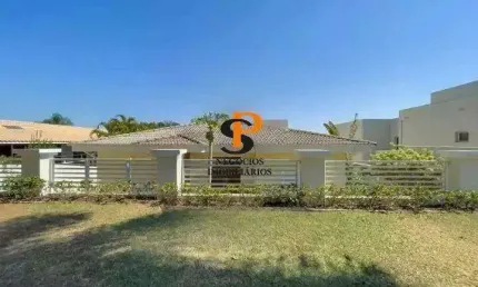 Casa à Venda no Condomínio Estância Marambaia em Vinhedo/SP