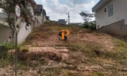 Terreno à Venda no Condomínio Terras de São Francisco, em Vinhedo/SP