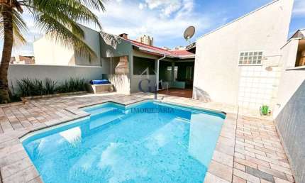 Excelente casa a Venda com 05 Dormitorios, Lazer com Piscina 03 vagas no Jardim Macedo Rp.
