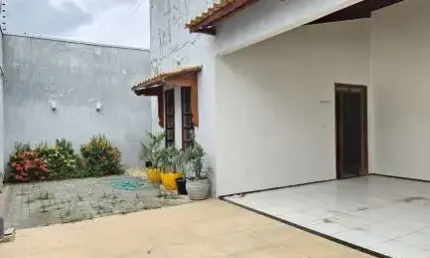 Casa Térrea Ampla Com Espaçosa Área Gourmet Em Barbalha (CE)
