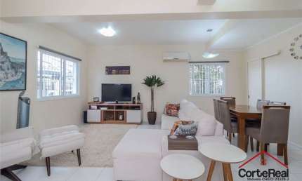 Casa com 3 quartos à venda na Rua Derocy Peres da Palma, 121, Lomba do Pinheiro, Porto Alegre por R$ 650.000