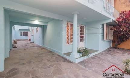 Casa com 6 quartos à venda na Rua São Francisco, 941, Santana, Porto Alegre por R$ 590.000