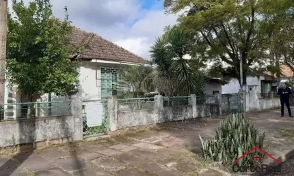 Terreno à venda na Rua Marista, 264, Partenon, Porto Alegre por R$ 700.000