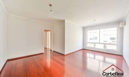 Apartamento com 3 quartos à venda na Rua Marquês do Pombal, 477, Moinhos de Vento, Porto Alegre por R$ 699.000