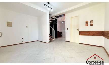 Casa com 3 quartos à venda na Avenida Monte Cristo, 100, Vila Nova, Porto Alegre por R$ 228.000