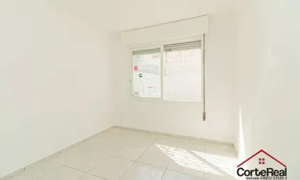 Apartamento com 2 quartos à venda na Rua Lasar Segall, 335, São Sebastião, Porto Alegre por R$ 235.000