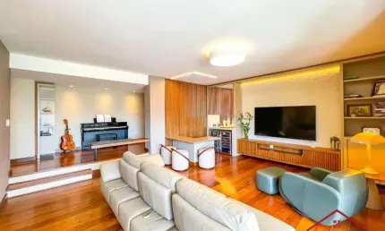 Apartamento com 3 quartos à venda na Rua Carlos Trein Filho, 441, Auxiliadora, Porto Alegre por R$ 1.640.000