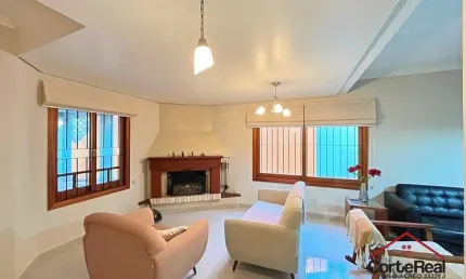 Casa com 3 quartos à venda na Rua Torre de Pedra, 72, Espírito Santo, Porto Alegre por R$ 850.000