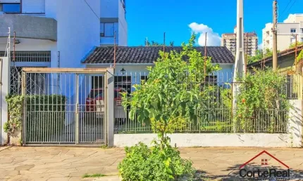 Casa com 3 quartos à venda na Rua Domingos Crescêncio, 867, Santana, Porto Alegre por R$ 650.000