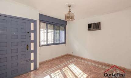 Casa com 3 quartos à venda na Avenida Professor Paula Soares, 416, Jardim Itu Sabará, Porto Alegre por R$ 637.900