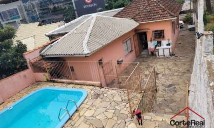 Casa com 2 quartos à venda na Av Aparicio Borges, 317, Glória, Porto Alegre por R$ 360.000