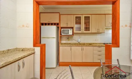 Apartamento com 3 quartos à venda na Avenida Ipiranga, 1175, Praia de Belas, Porto Alegre por R$ 299.000