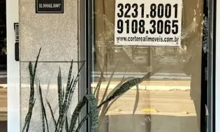 Ponto comercial para alugar na Avenida Érico Veríssimo, 1146, Menino Deus, Porto Alegre por R$ 15.000