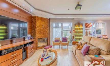 Casa com 4 quartos à venda na Rua Attílio Bilibio, 120, Jardim Carvalho, Porto Alegre por R$ 2.200.000