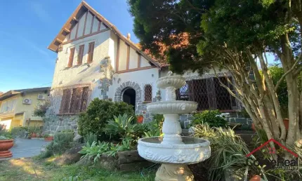 Casa com 4 quartos à venda na Rua Guaiana, 123, Vila Assunção, Porto Alegre por R$ 1.600.000