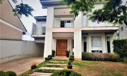 Casa sobrado com 4 dormitórios, 3 suítes no bairro Bela Vista em Canoas